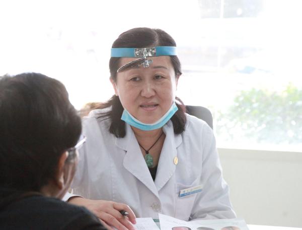 南京耳鼻喉专科医院排名好的仁品医院医生孙高亮 治疗肥厚性咽炎案例2